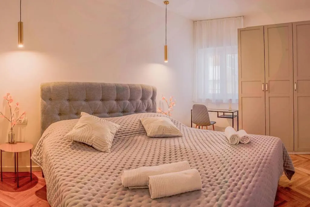 Luksuzni Apartman Ribica U Samom Centru Grada Split 0*,  Croatia